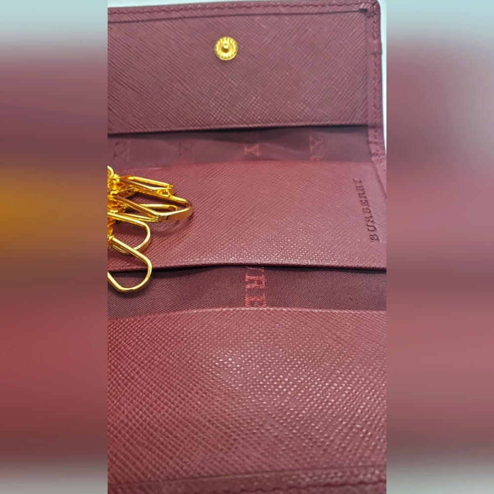 🔥HostPick🔥BURBERRY-AuthenticBurgundy Key Holder with Gold Accents -Like-New - - Picture 12 of 13